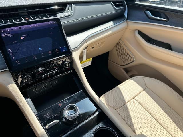 new 2025 Jeep Grand Cherokee car, priced at $55,959
