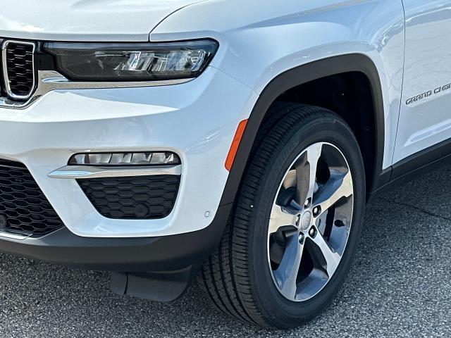 new 2025 Jeep Grand Cherokee car, priced at $55,959