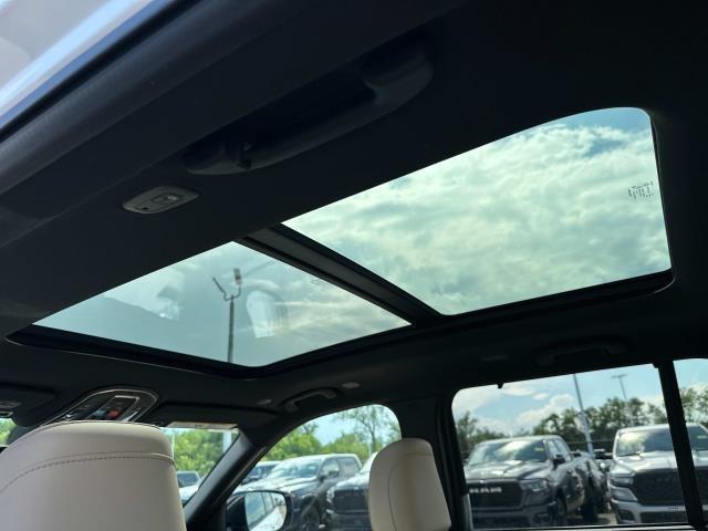 new 2025 Jeep Grand Cherokee car, priced at $55,959