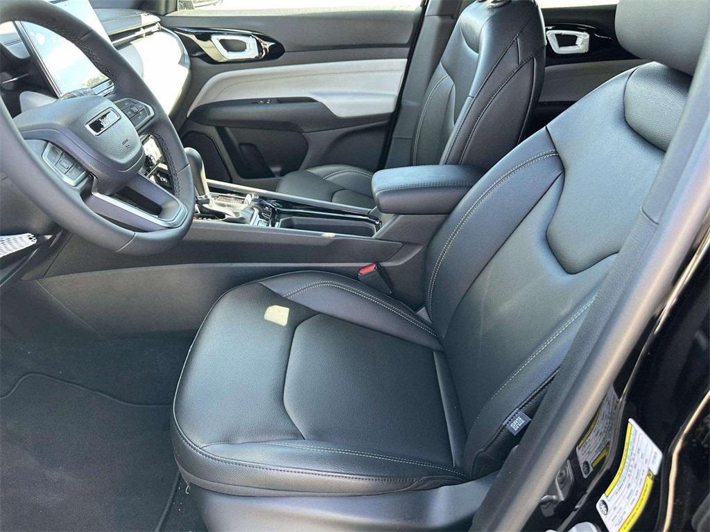 new 2026 Jeep Compass car, priced at $35,129