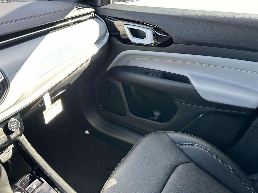 new 2026 Jeep Compass car, priced at $35,129