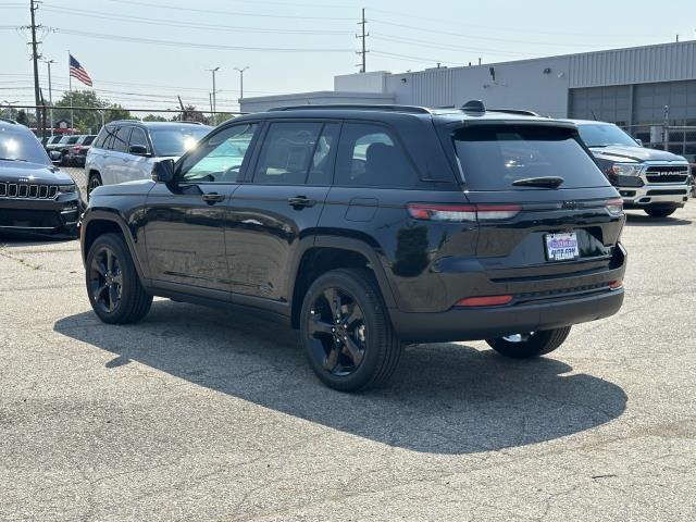 new 2024 Jeep Grand Cherokee car, priced at $47,844