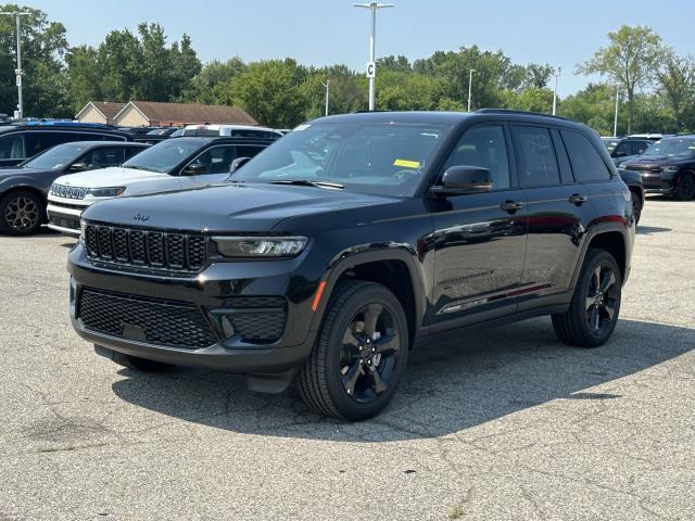 new 2024 Jeep Grand Cherokee car, priced at $47,844