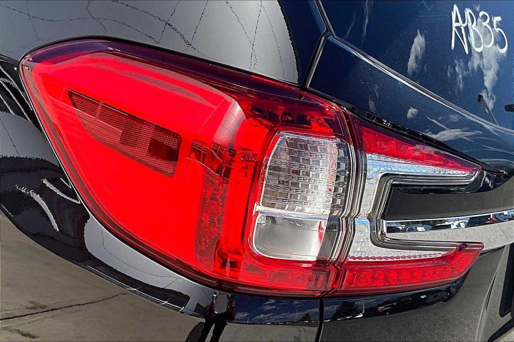 new 2025 Subaru Ascent car, priced at $47,803