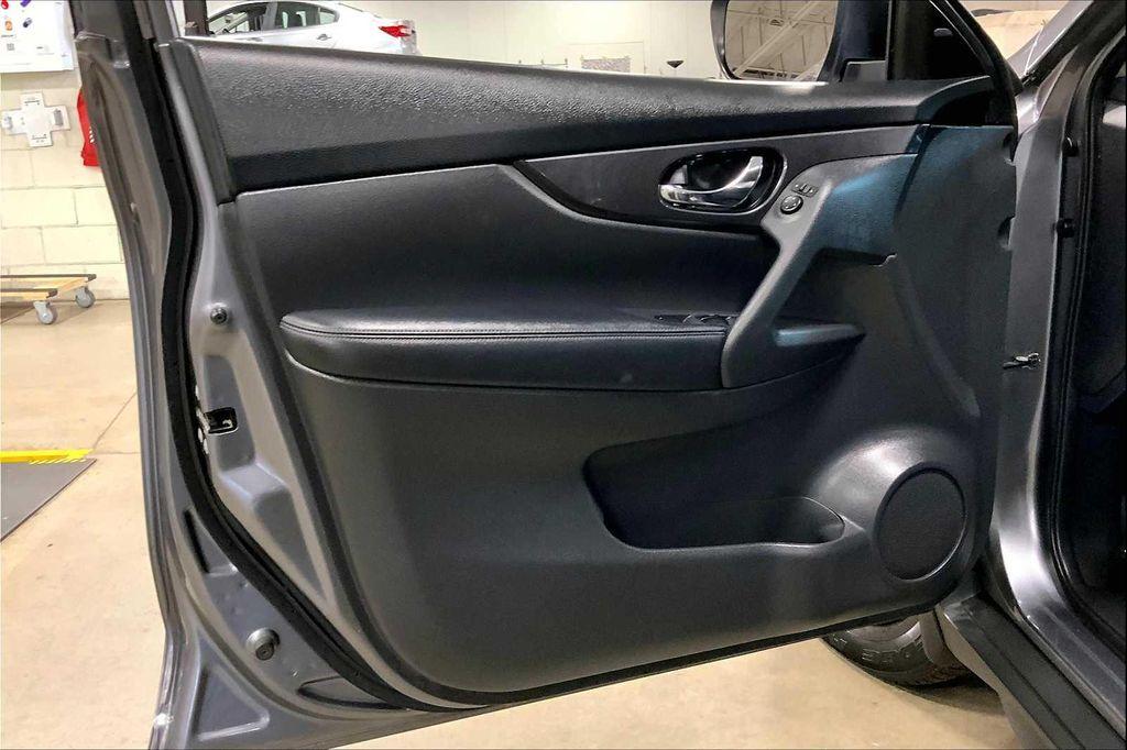 used 2018 Nissan Rogue car, priced at $14,487