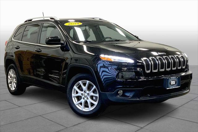 used 2017 Jeep Cherokee car, priced at $13,387