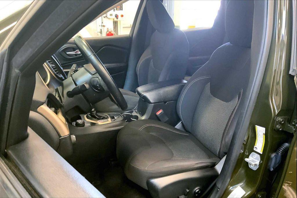 used 2017 Jeep Cherokee car, priced at $12,487