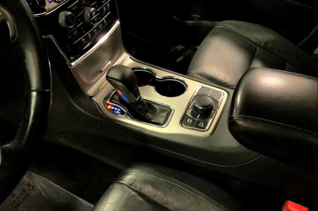 used 2019 Jeep Grand Cherokee car, priced at $17,435