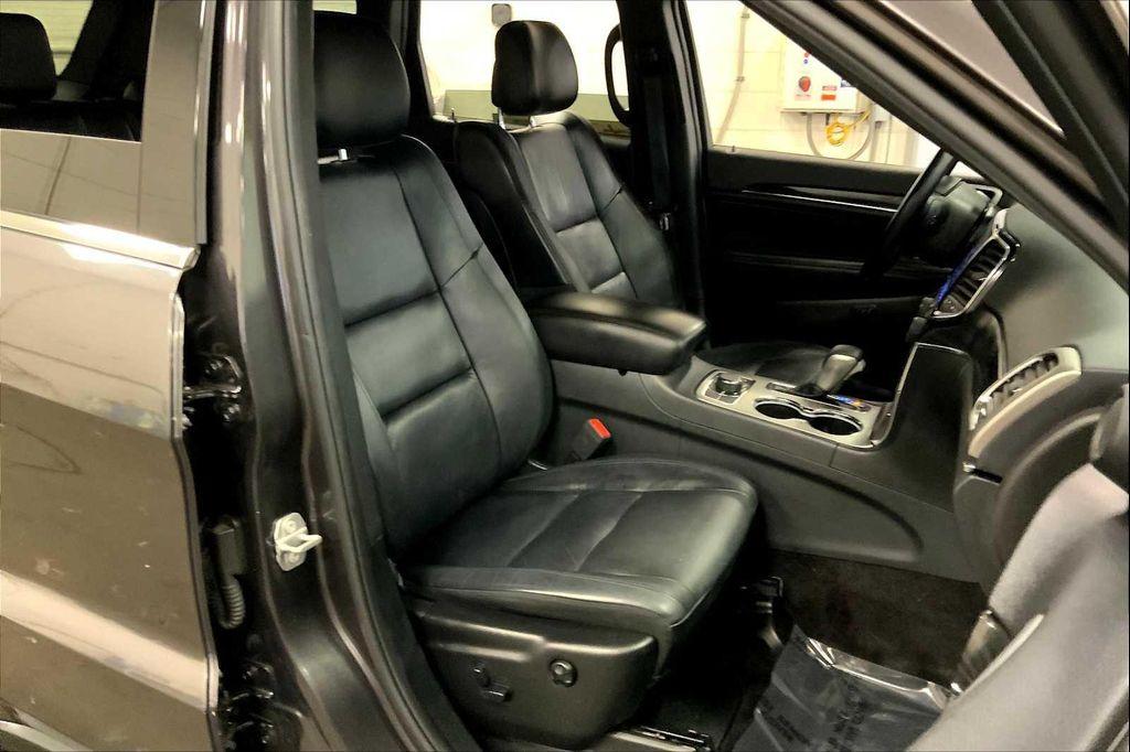 used 2019 Jeep Grand Cherokee car, priced at $17,435