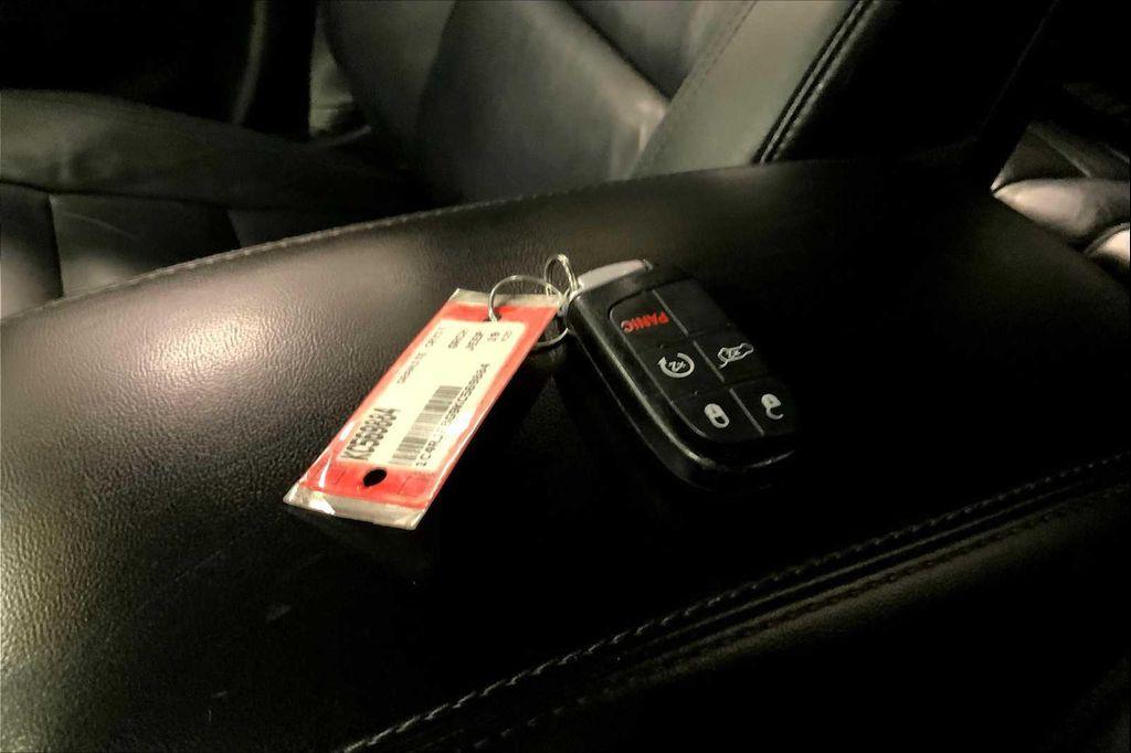 used 2019 Jeep Grand Cherokee car, priced at $17,435