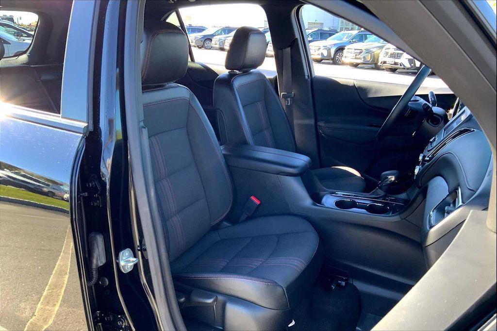 used 2023 Chevrolet Equinox car, priced at $22,873