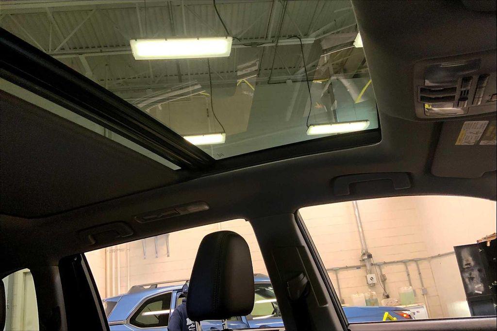 used 2016 Toyota Highlander car, priced at $19,487