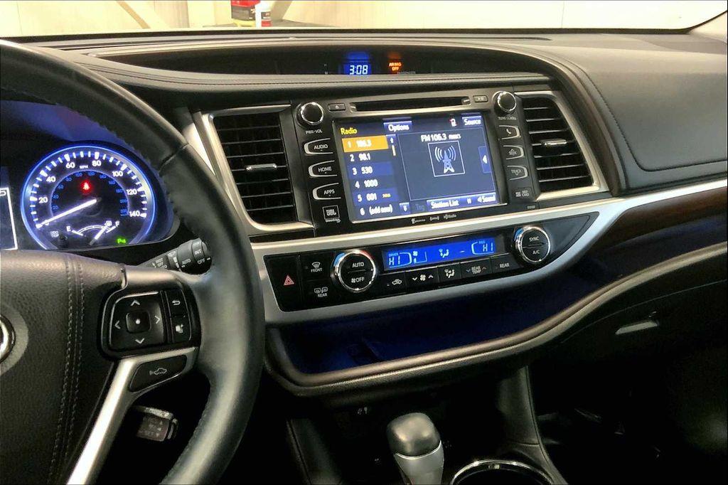 used 2016 Toyota Highlander car, priced at $19,487