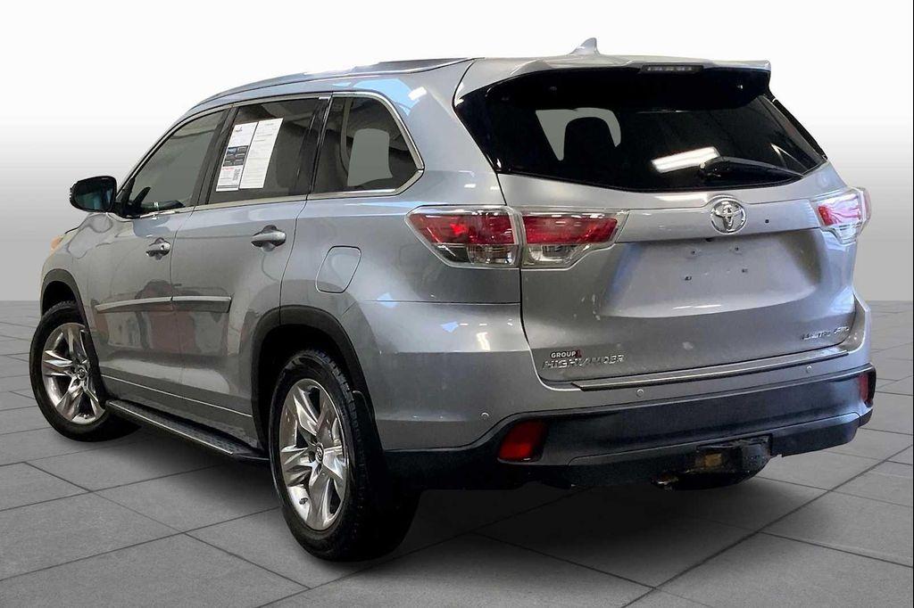 used 2016 Toyota Highlander car, priced at $19,487