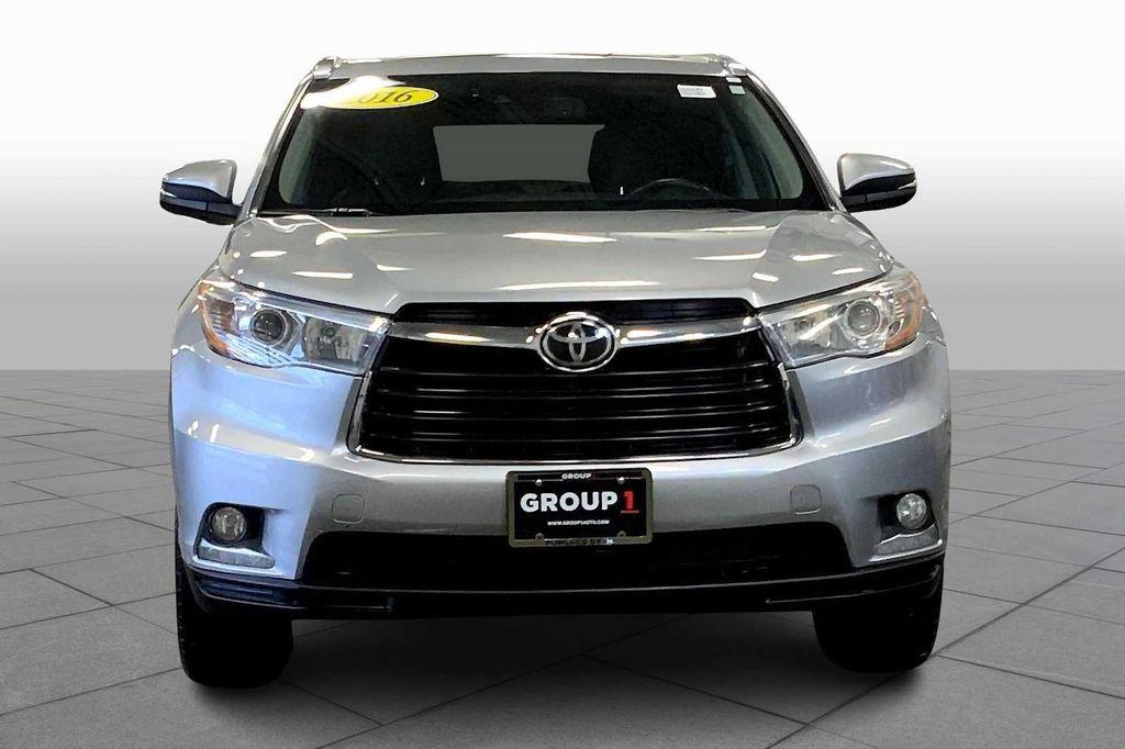 used 2016 Toyota Highlander car, priced at $19,487