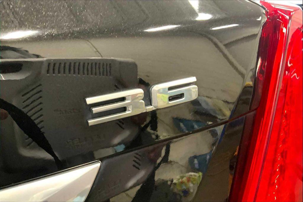 used 2017 Cadillac XT5 car, priced at $13,735