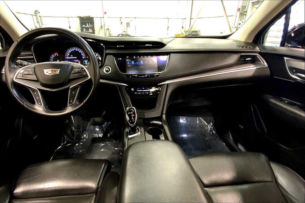 used 2017 Cadillac XT5 car, priced at $13,735