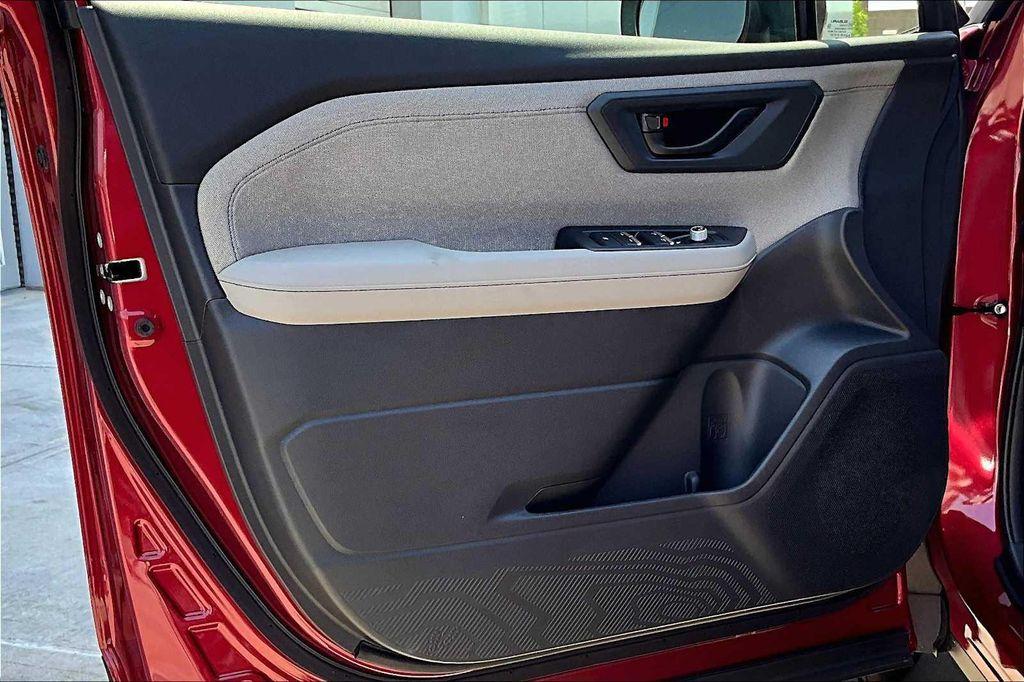new 2025 Subaru Forester car, priced at $33,465