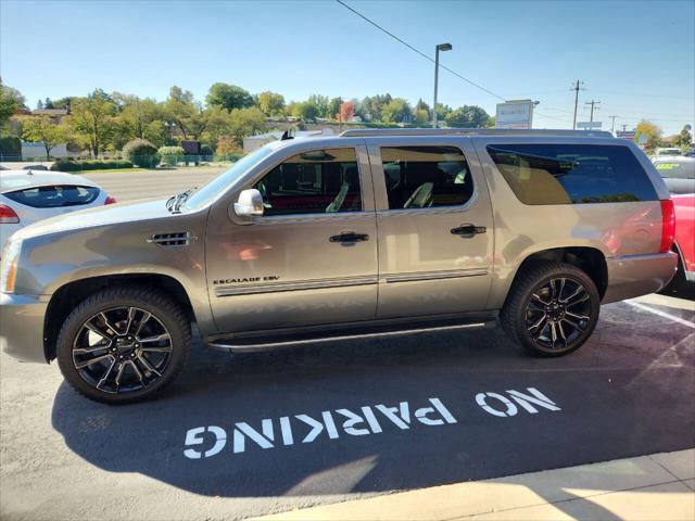 used 2008 Cadillac Escalade ESV car, priced at $10,995