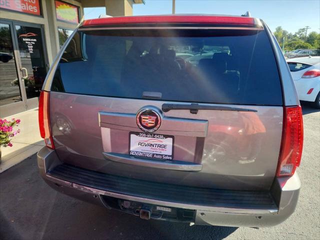 used 2008 Cadillac Escalade ESV car, priced at $10,995