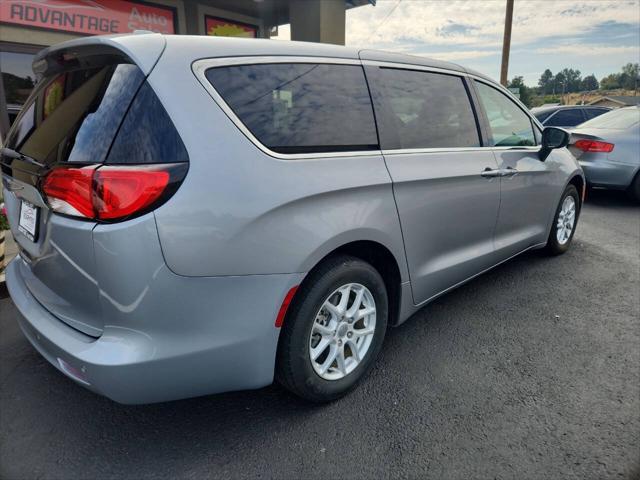 used 2017 Chrysler Pacifica car, priced at $16,495