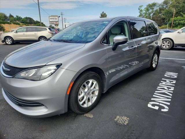 used 2017 Chrysler Pacifica car, priced at $16,495