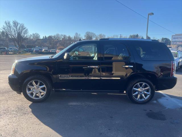 used 2009 GMC Yukon car, priced at $12,995