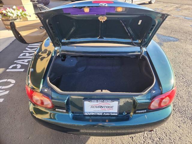 used 2002 Mazda MX-5 Miata car, priced at $5,995