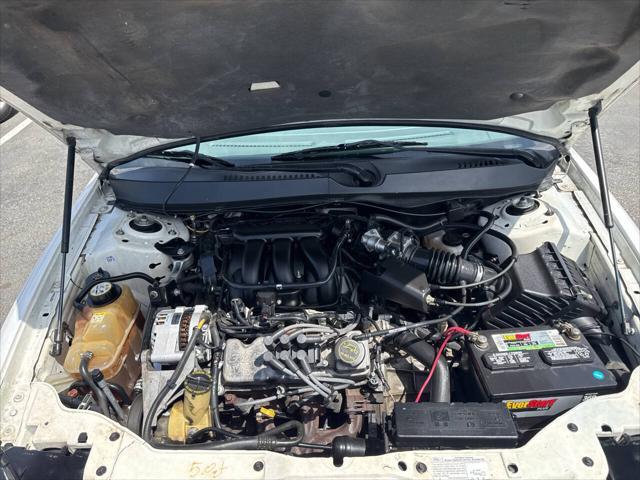 used 2006 Ford Taurus car, priced at $3,995