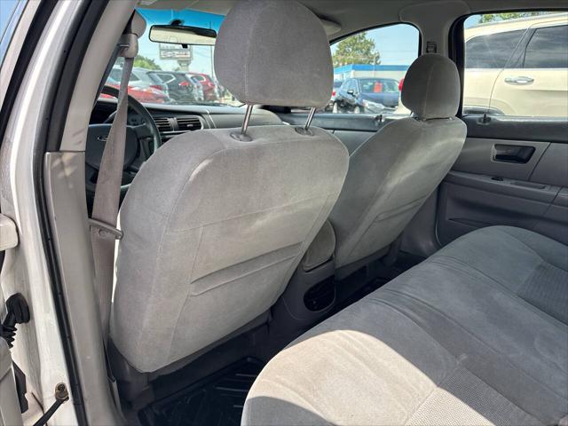 used 2006 Ford Taurus car, priced at $3,995