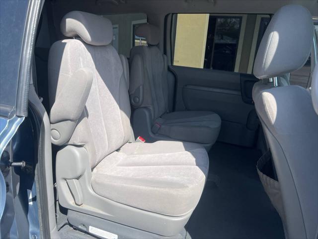 used 2009 Kia Sedona car, priced at $4,000