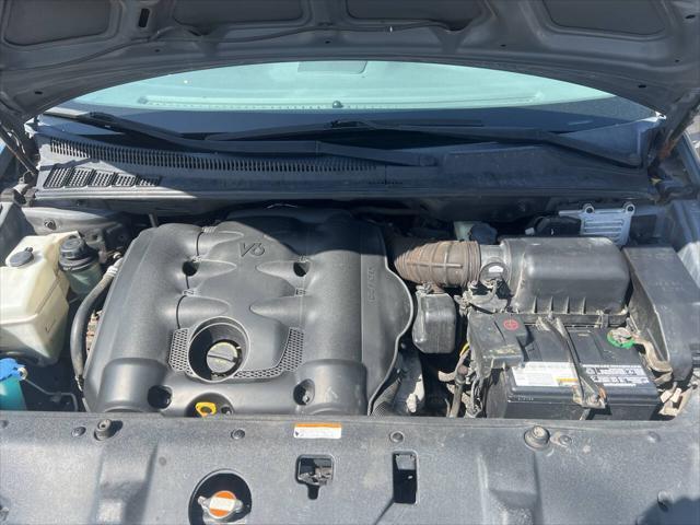 used 2009 Kia Sedona car, priced at $4,000