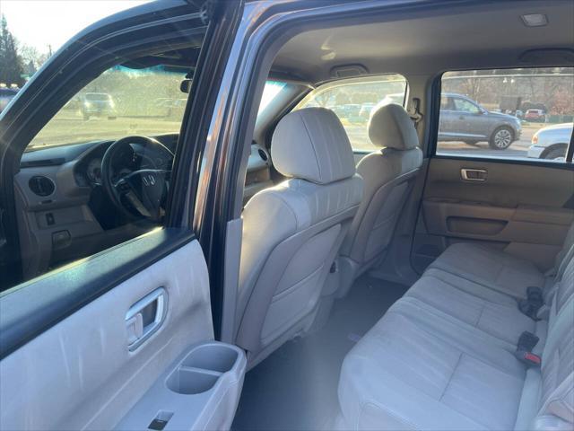 used 2013 Honda Pilot car, priced at $9,995