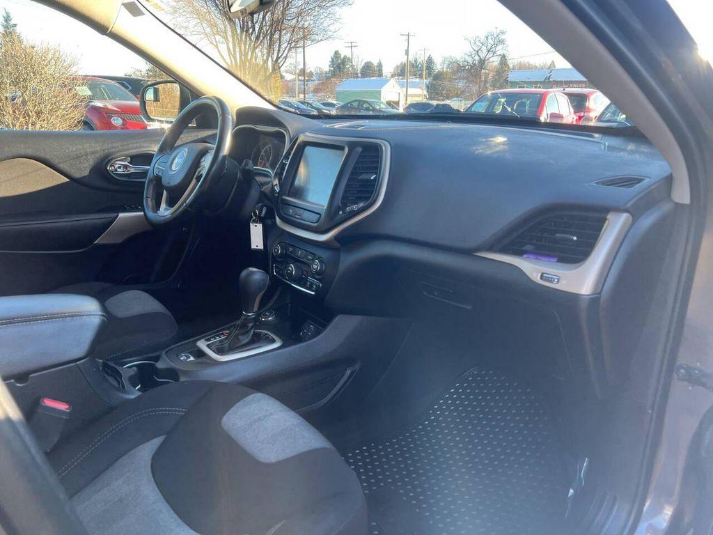 used 2018 Jeep Cherokee car, priced at $14,995