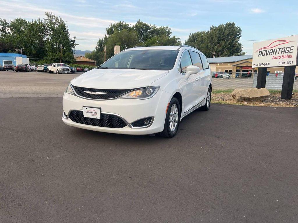 used 2020 Chrysler Pacifica car, priced at $17,995
