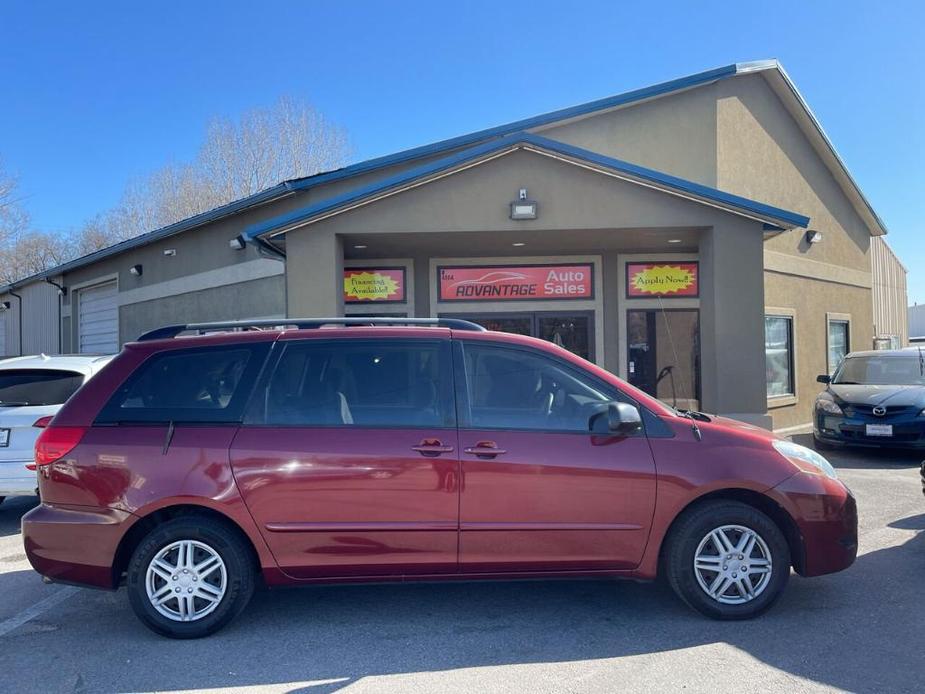 used 2007 Toyota Sienna car, priced at $7,995