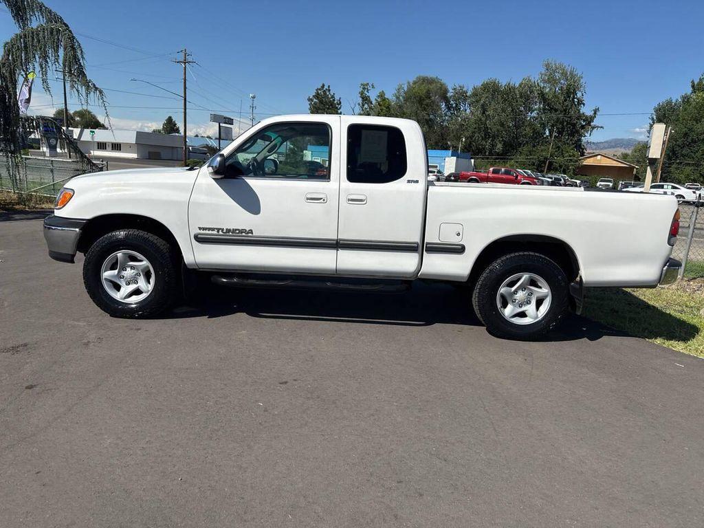used 2000 Toyota Tundra car, priced at $13,995