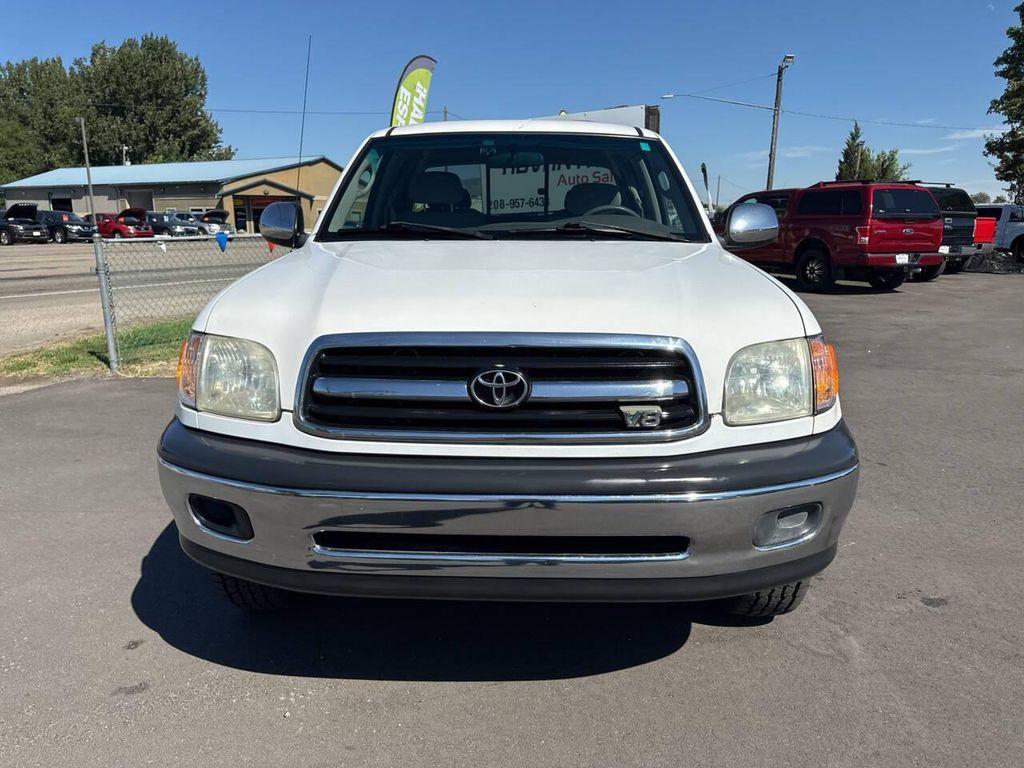used 2000 Toyota Tundra car, priced at $13,995