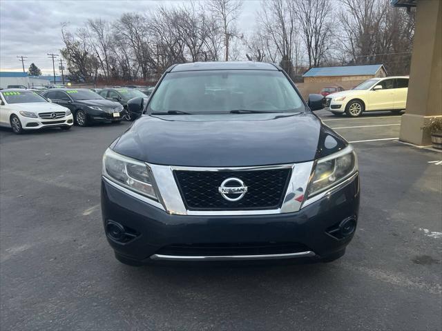 used 2014 Nissan Pathfinder car, priced at $9,995