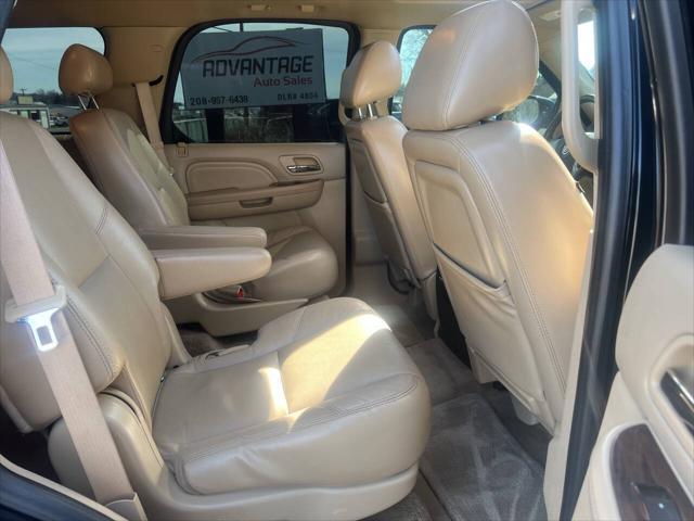 used 2010 Cadillac Escalade car, priced at $13,995