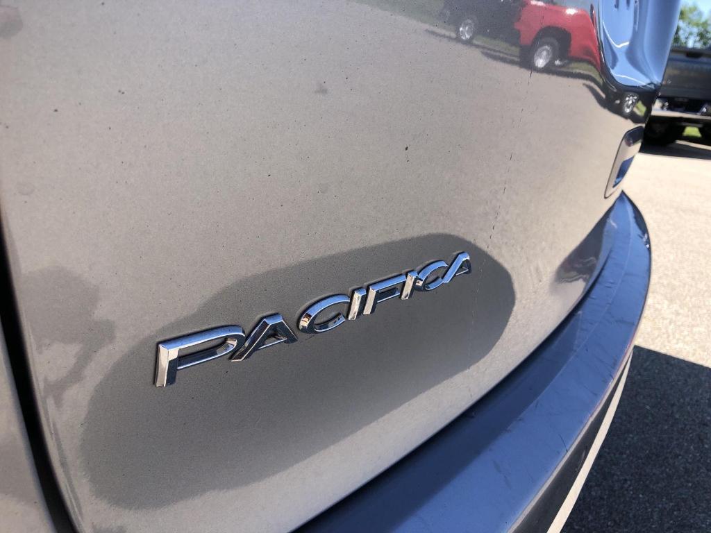 used 2018 Chrysler Pacifica car, priced at $13,927