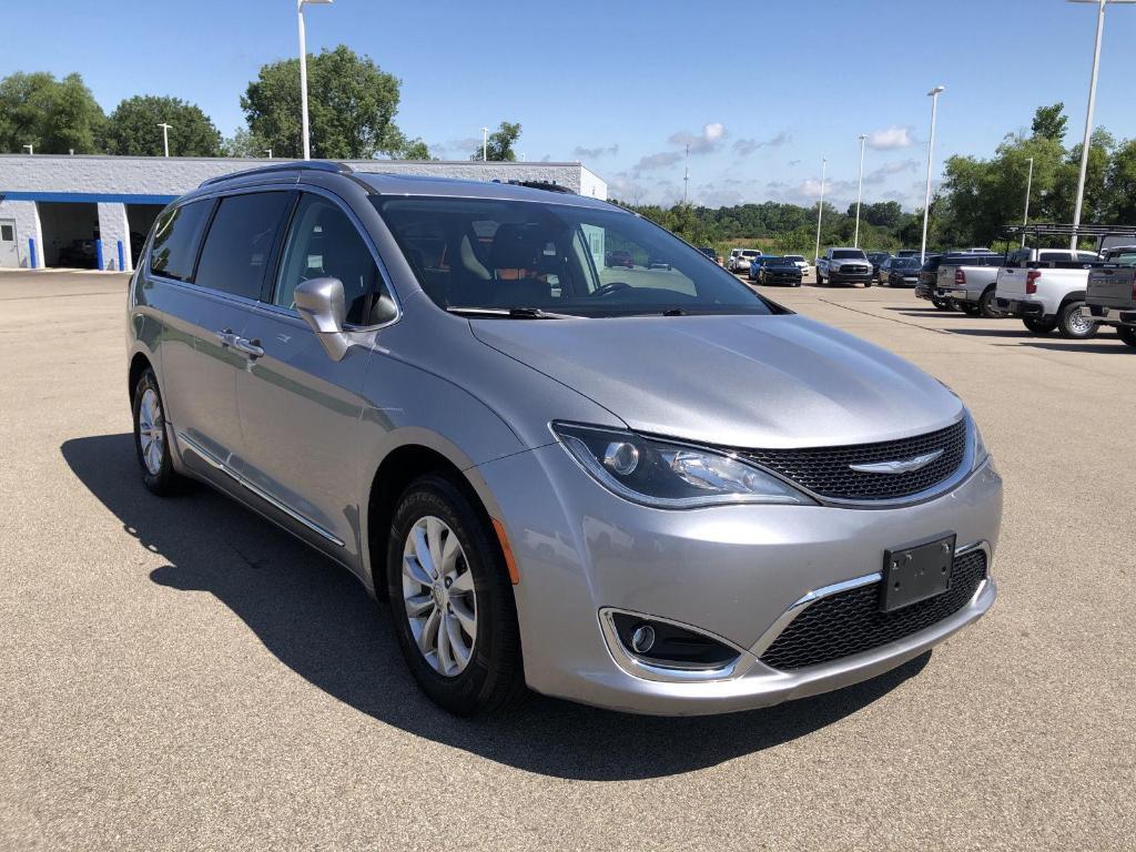 used 2018 Chrysler Pacifica car, priced at $13,927