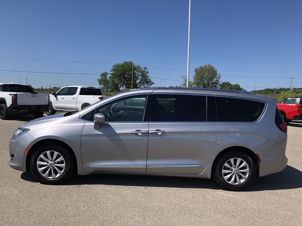 used 2018 Chrysler Pacifica car, priced at $13,927