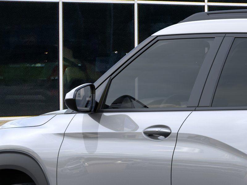 new 2025 Chevrolet TrailBlazer car, priced at $30,100