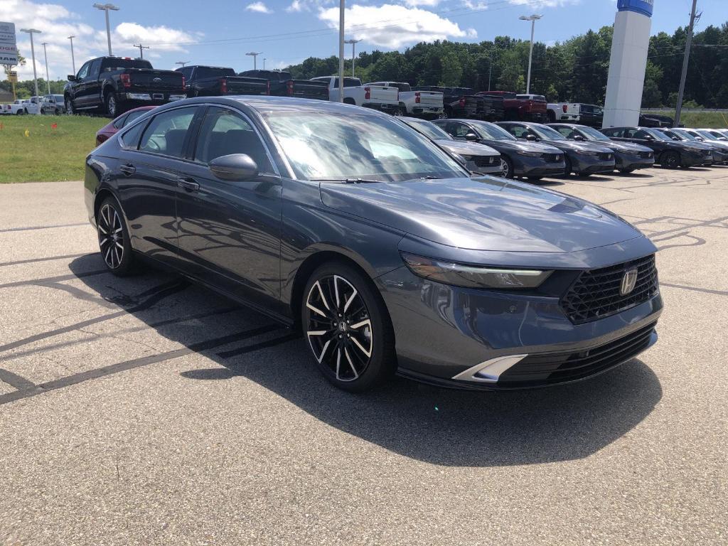 new 2025 Honda Accord Hybrid car, priced at $40,000