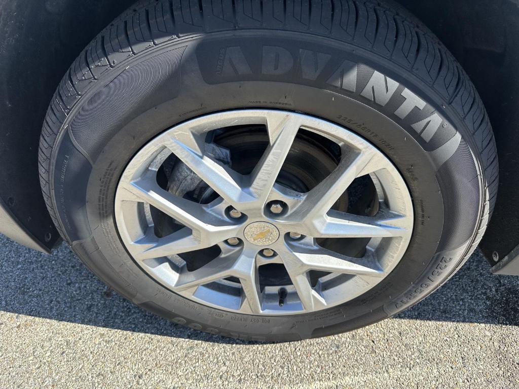 used 2022 Chevrolet Equinox car, priced at $19,445