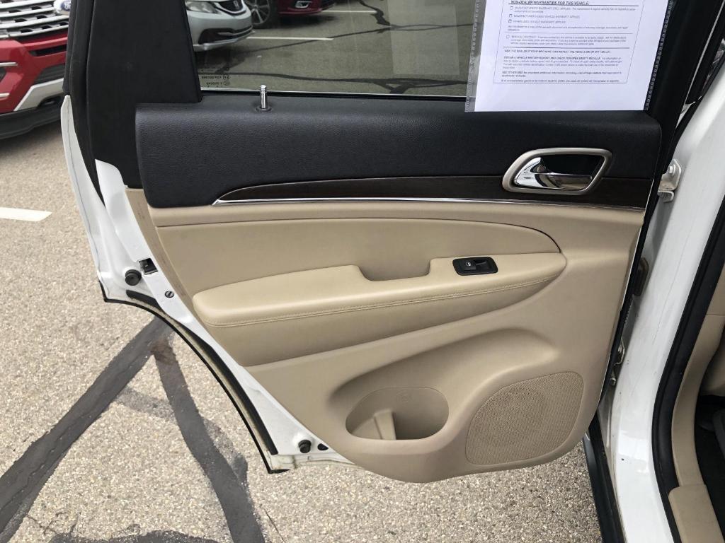 used 2014 Jeep Grand Cherokee car, priced at $6,990