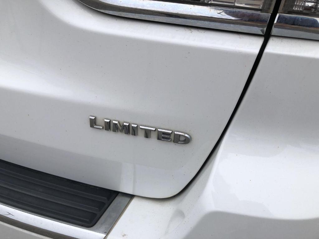 used 2014 Jeep Grand Cherokee car, priced at $6,990