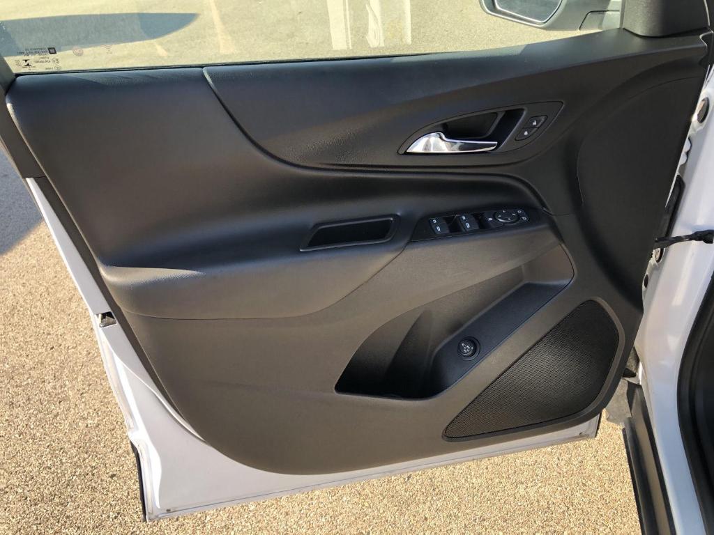 used 2022 Chevrolet Equinox car, priced at $21,395