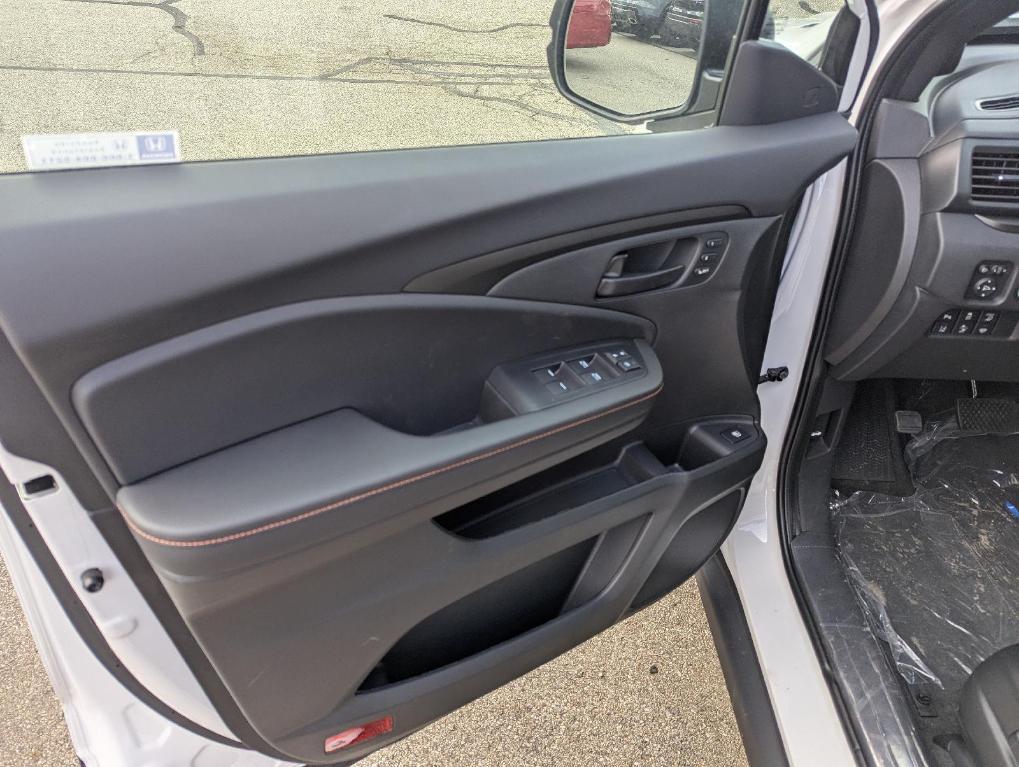 new 2025 Honda Ridgeline car, priced at $47,285